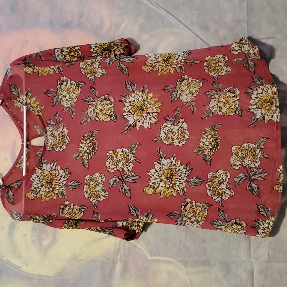 Woman's L overshirt